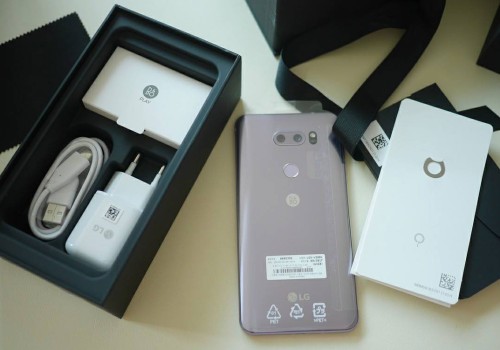 LG V30