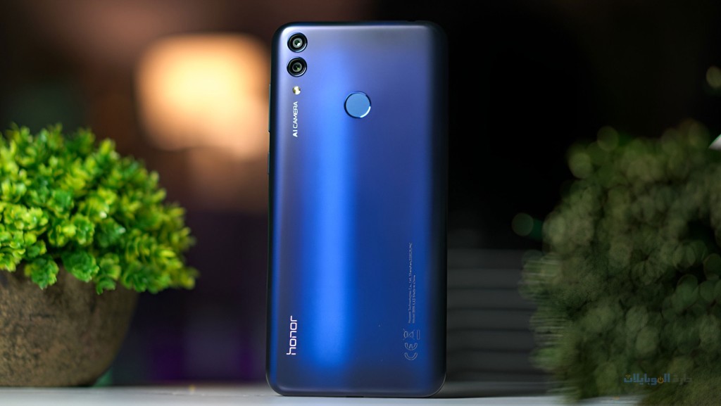 مراجعة تصميم honor 8c