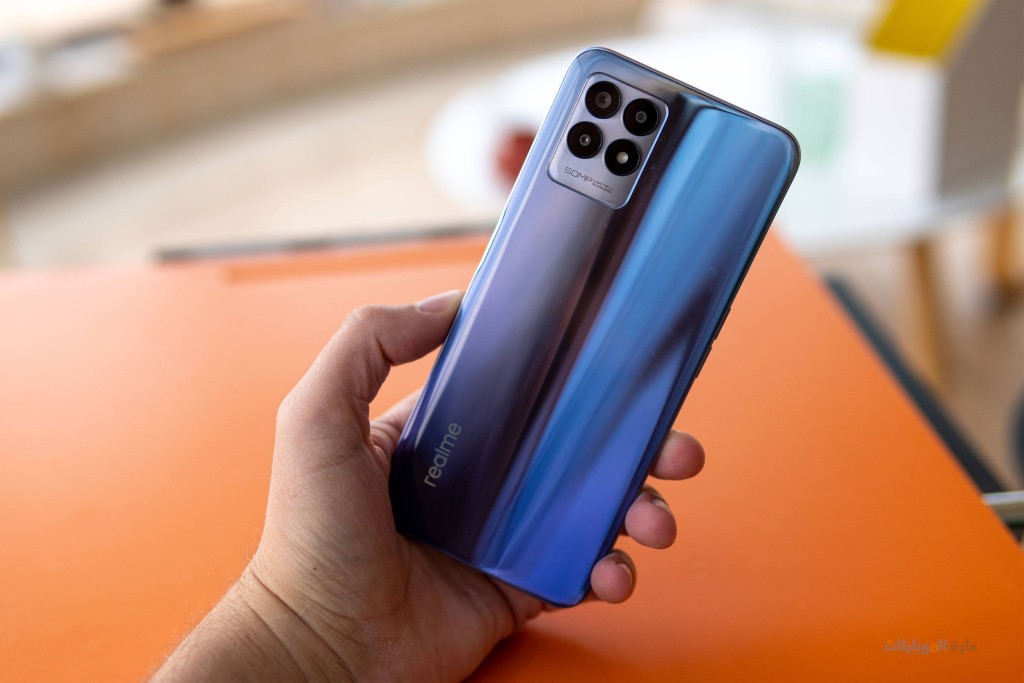 مراجعة لون ظهر هاتف realme 8i