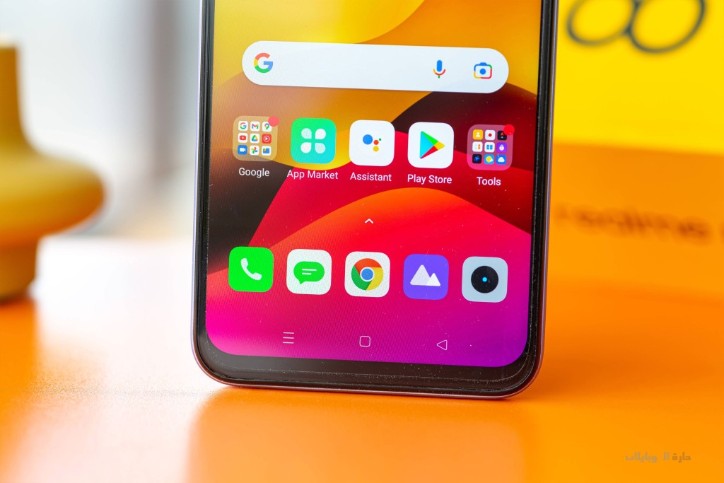 مراجعة حواف هاتف realme 8i السفلية