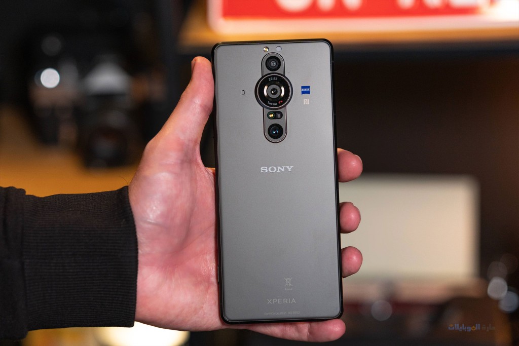 مراجعة جودة ظهر هاتف sony xperia pro-i