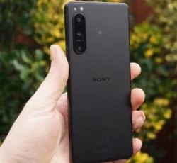 Sony Xperia 5 IV Unboxing Review