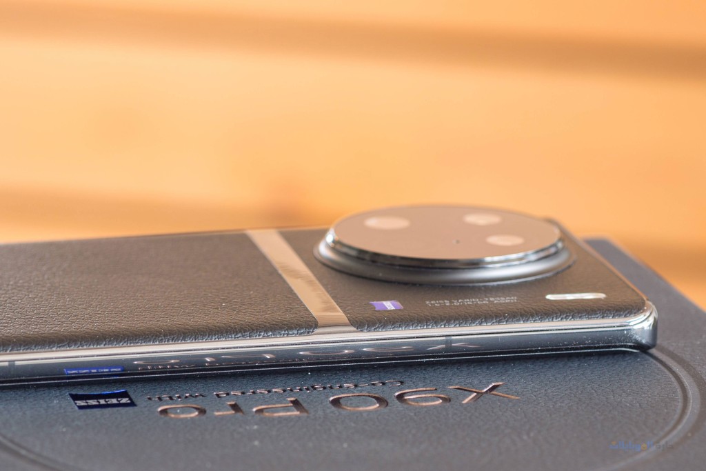 مراجعة حواف هاتف vivo x90 pro