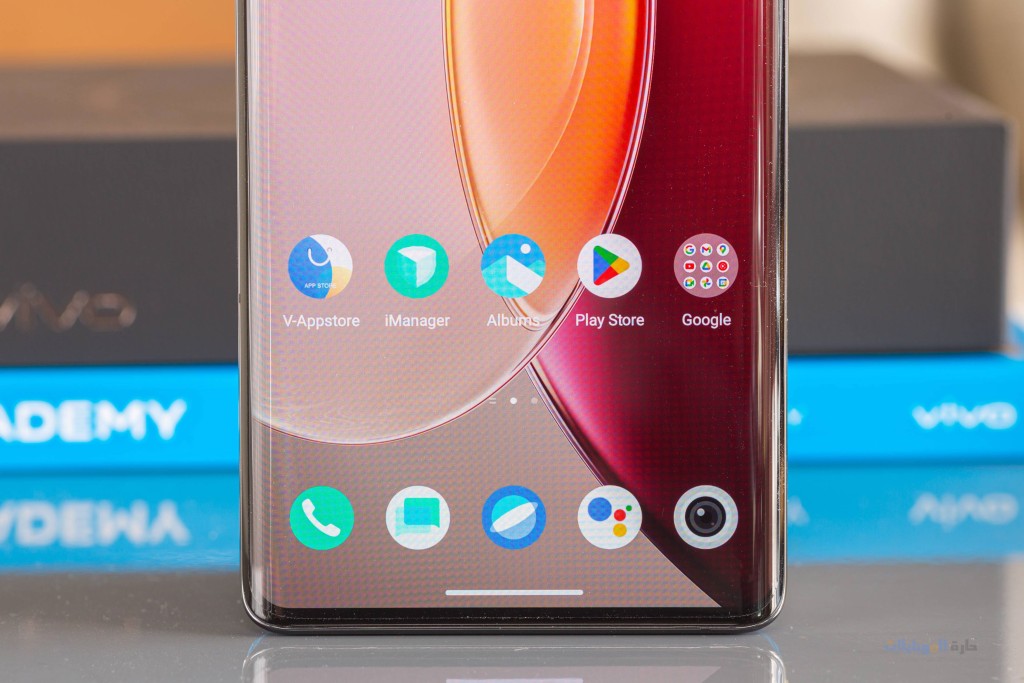 مراجعة حواف شاشة هاتف vivo x90 pro