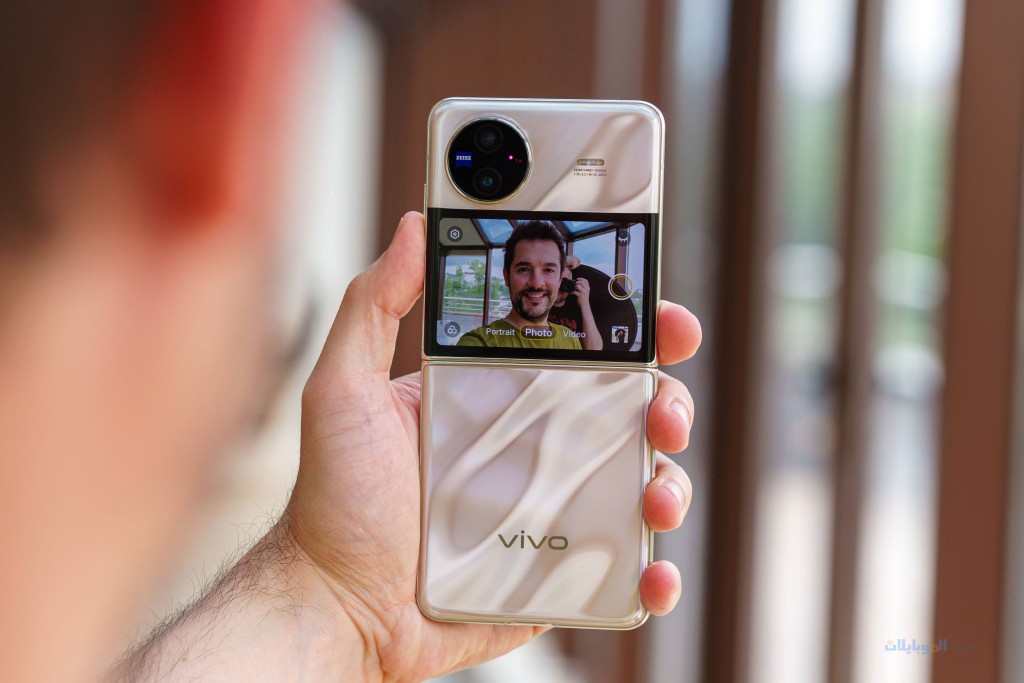 مراجعة سيلفي كاميرا هاتف vivo x flip