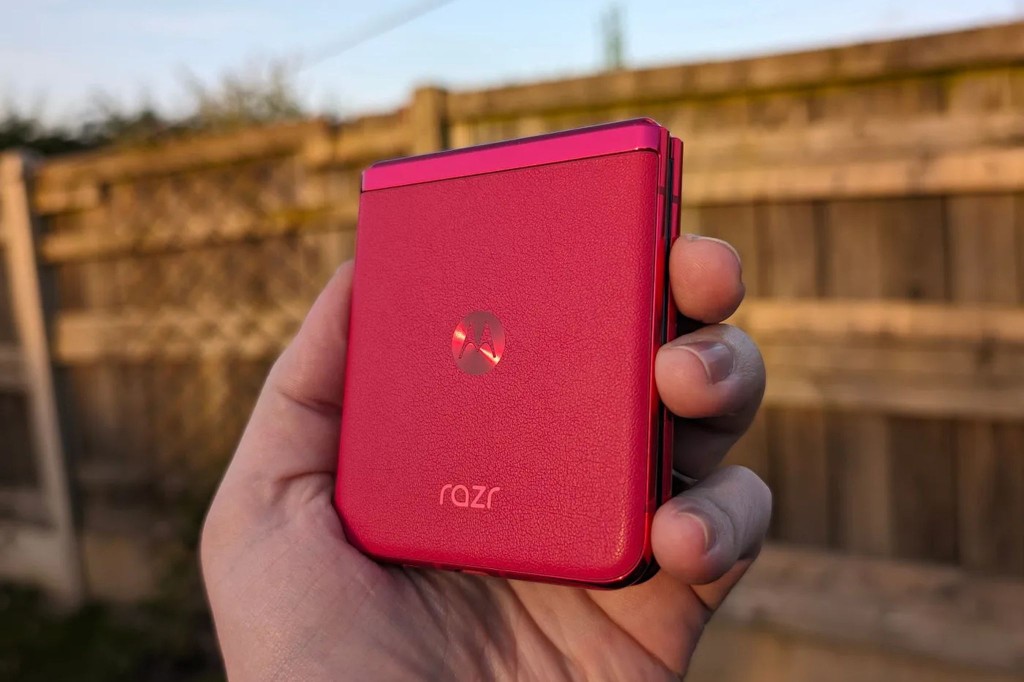مراجعة هاتف Motorola Razr 40 Ultra 