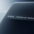 اعلان تشويقي لجديد لهاتف magic 6 porsche design