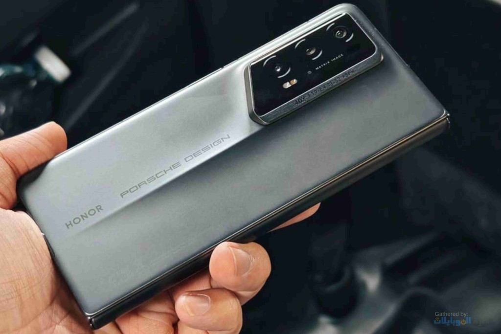 تصميم هاتف Honor Magic V2 RSR Porsche Design 