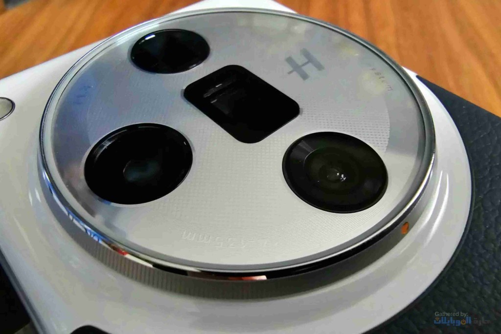 تصميم هاتف Oppo Find X7 Ultra