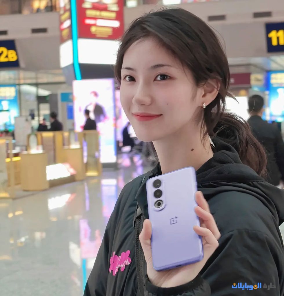 صور مسربة جديدة لهاتف oneplus ace 3v