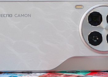 نتائج اختبار بطارية camon 30 premier