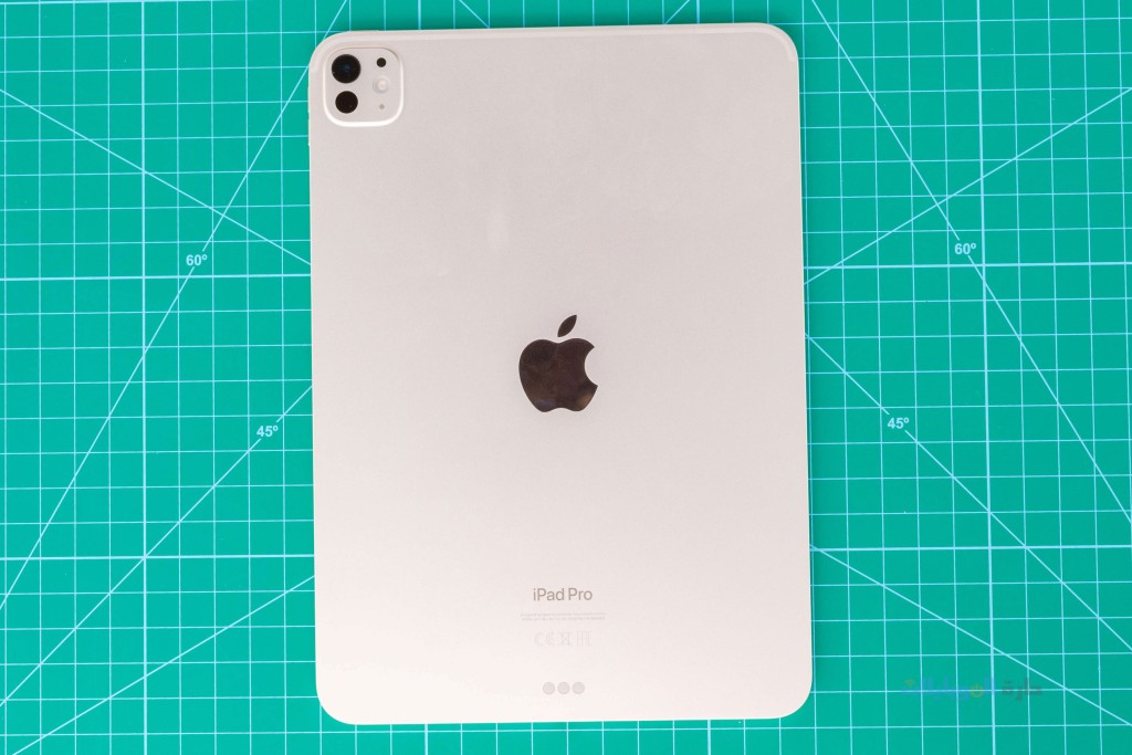 مراجعة تصميم هاتف apple ipad pro 11 2024