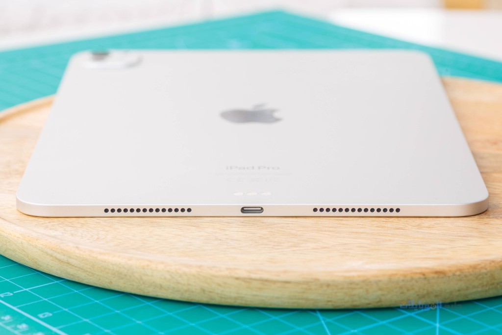 مراجعة بطارية هاتف apple ipad pro 11 2024