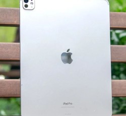 Apple iPad Pro 13 (2024) Unboxing Review