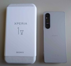 Sony Xperia 1 VI Unboxing Review