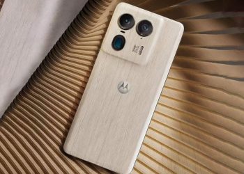 هاتف motorola x50 ultra