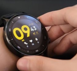 vivo iQOO Watch Unboxing Review