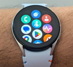 Samsung Galaxy Watch FE Unboxing Review