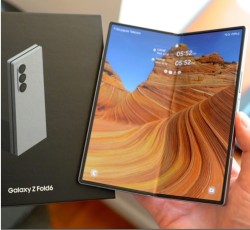 Samsung Galaxy Z Fold 6 Unboxing Review