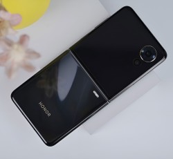 مراجعة هاتف honor magic v flip