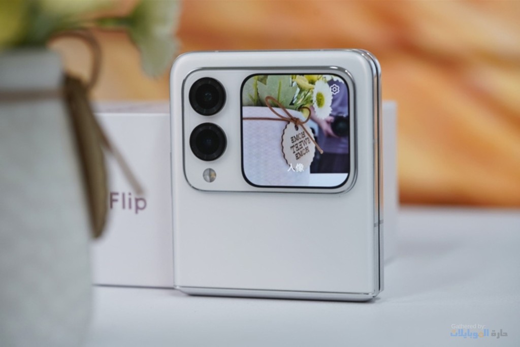 تصميم هاتف huawei-nova-flip