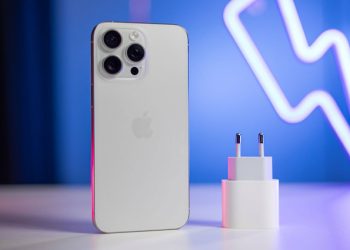 سلسلة iphone 16 ستاتي بشاحن أسرع