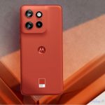 اطلاق motorola edge 50 neo باللون الأحمر في الهند