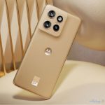 اطلاق motorola edge 50 neo باللون الذهبي في الهند