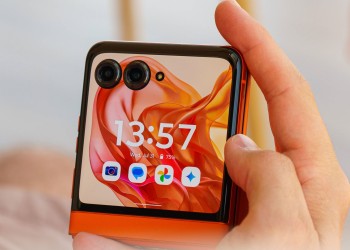 سيتم اطلاق motorola razr 50s غداً