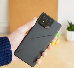 Asus ROG Phone 9 Pro Unboxing Review