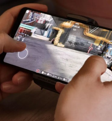 rog phone 9 قادم بشاشة بمعد تحديث فريد