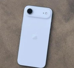 Apple iPhone Air Unboxing Review