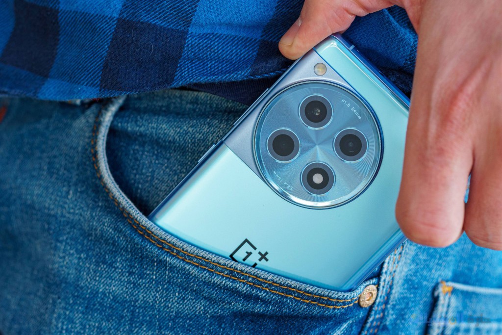 تسريبات المواصفات التفصيلية لهاتف oneplus 13r