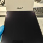 صور شاشة هاتف oppo find n5 بجانب العلبة