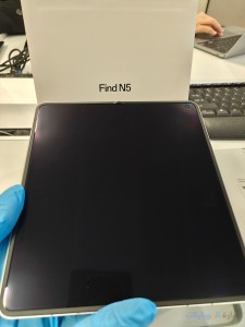 صور حية لشاشة هاتف oppo find n5 مع العلبة