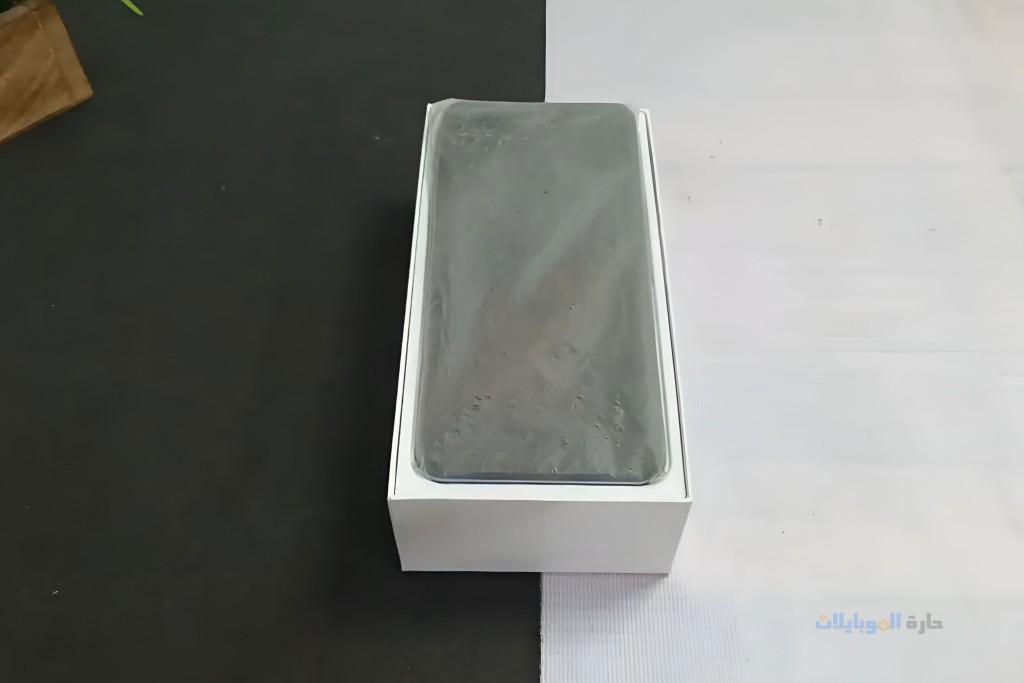 مراجعة تصميم هاتف vivo y300i