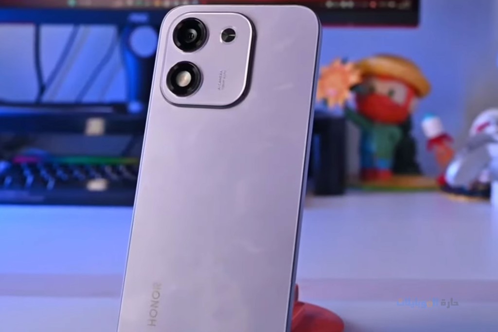 مراجعة تصميم هاتف honor x70i