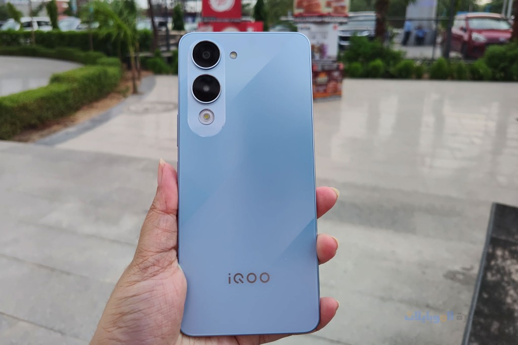 مراجعة تصميم هاتف vivo iqoo z10 lite