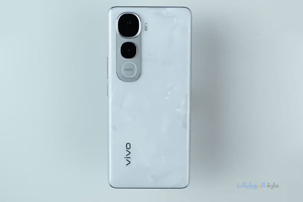 مراجعة تصميم vivo y400 pro
