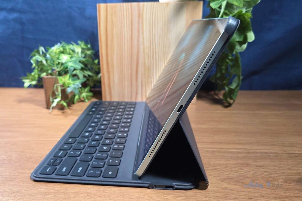 مراجعة سمك تصميم honor pad 10