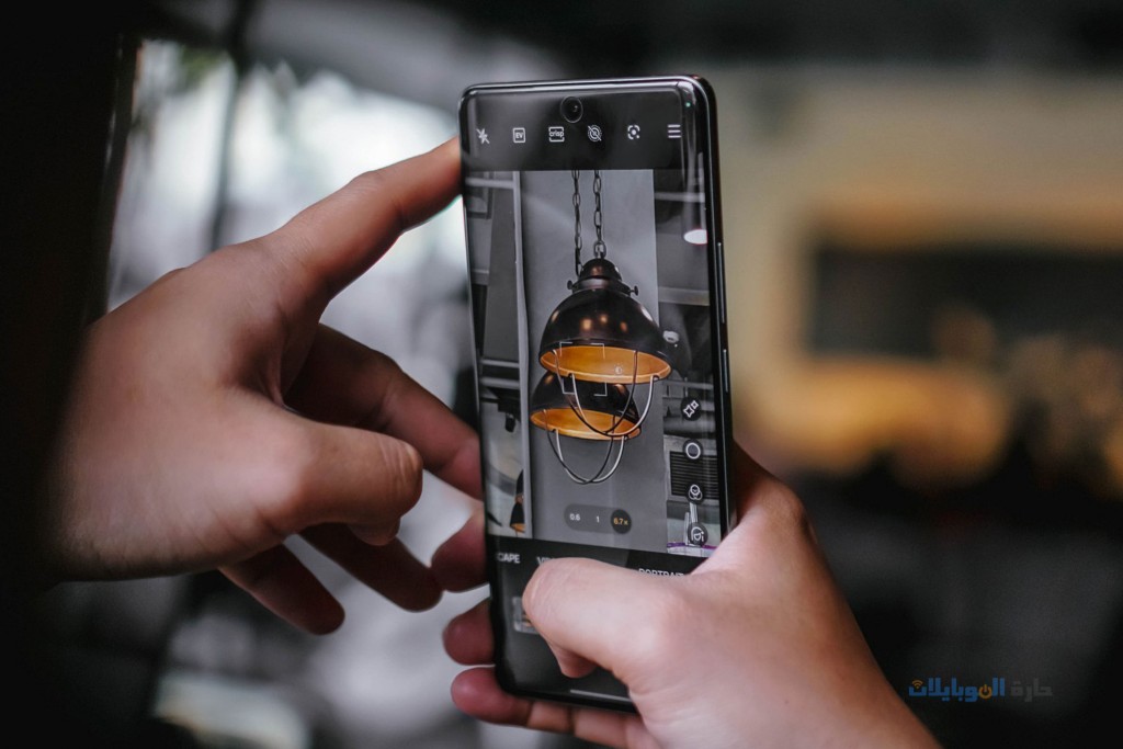 مراجعة شاشة realme 15