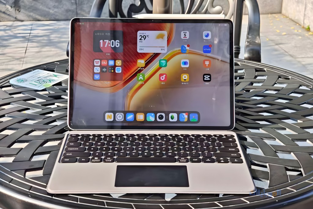 مراجعة دقة شاشة vivo iqoo pad 5 pro