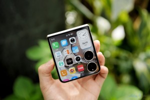 شاومي xiaomi mix flip 2 يظهر لأول مرة