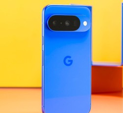 Google Pixel 10 Unboxing Review