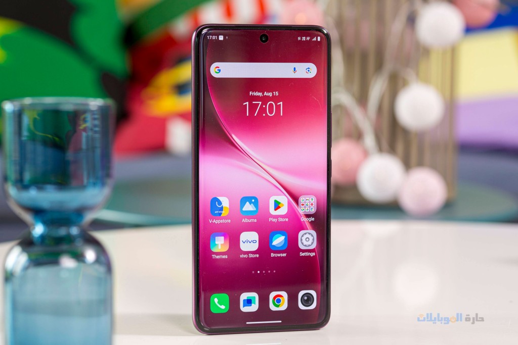 مراجعة تصميم هاتف vivo v60