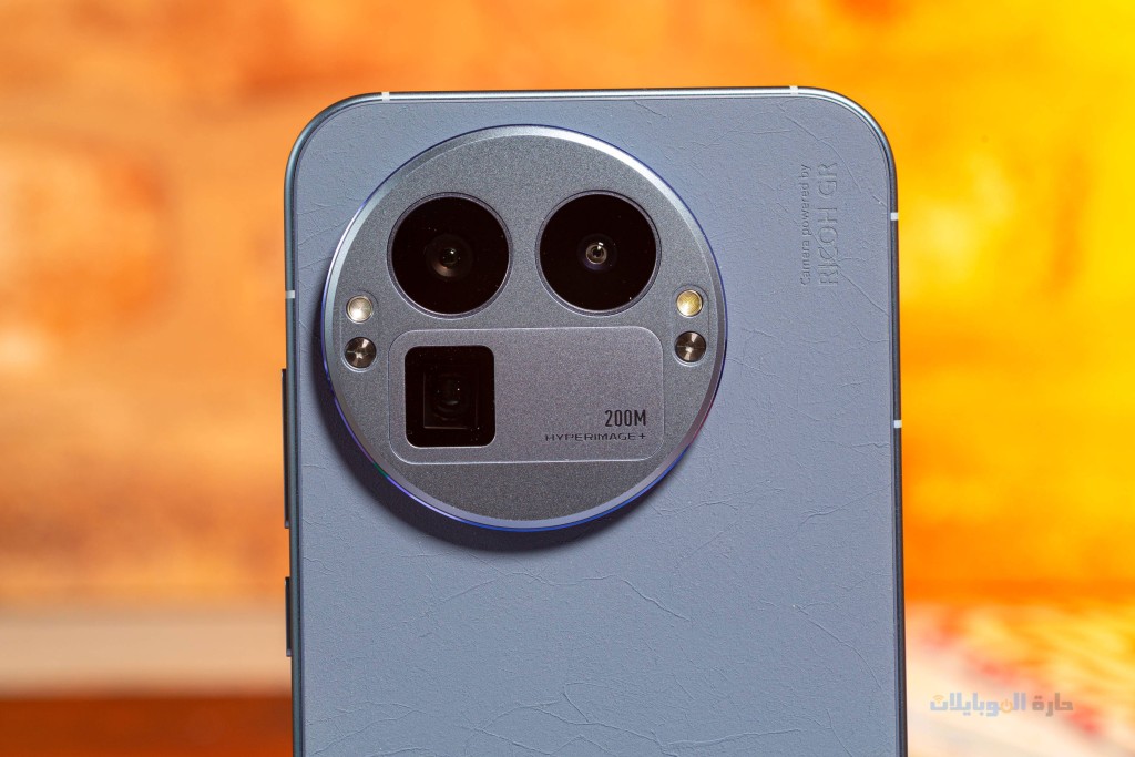 جزيرة كاميرات هاتف realme gt 8 pro china الخلفية