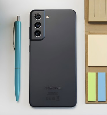 هاتف samsung galaxy s21 fe يحصل على تحديث one ui 8