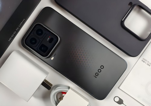 vivo iQOO 15