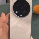صور جانبية لهاتف vivo x300 ultra